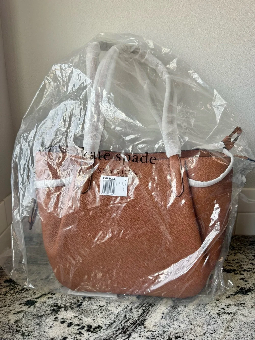 Kate Spade Dumpling Large Tote in Warm Gingerbread. NWT.